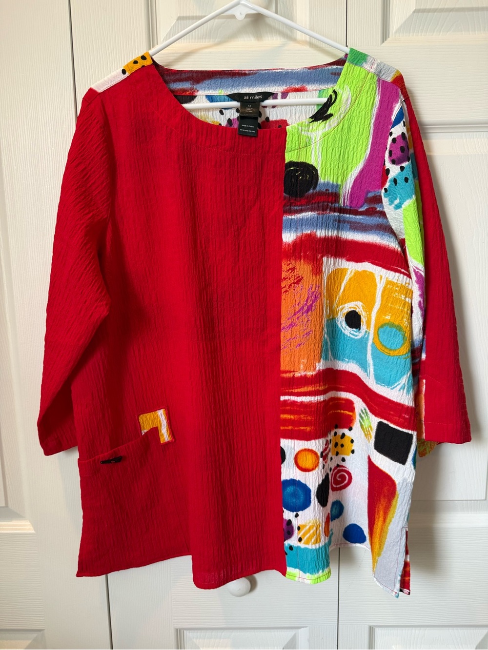 # Ali Miles 1X Red top with Multicolor Abstract Print